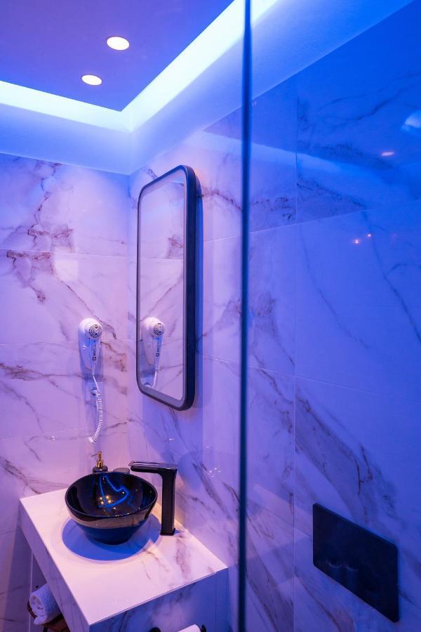 Santorossa Luxury Villas Emporio  المظهر الخارجي الصورة