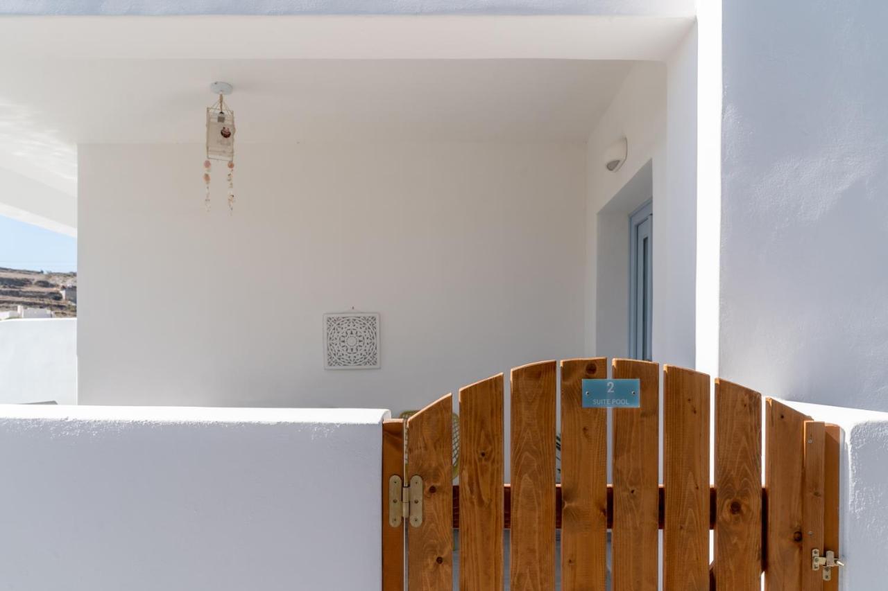 Santorossa Luxury Villas Emporio  المظهر الخارجي الصورة